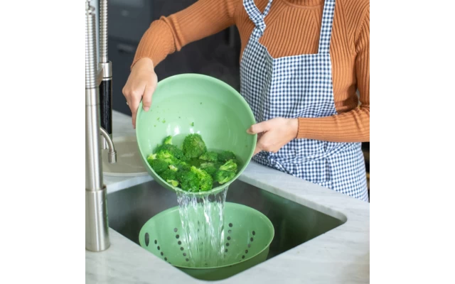 Koziol Sieb Palsby Abtropfsieb Desert Sand 4 Koziol Sieb Palsby Abtropfsieb Desert Sand – Bild 4