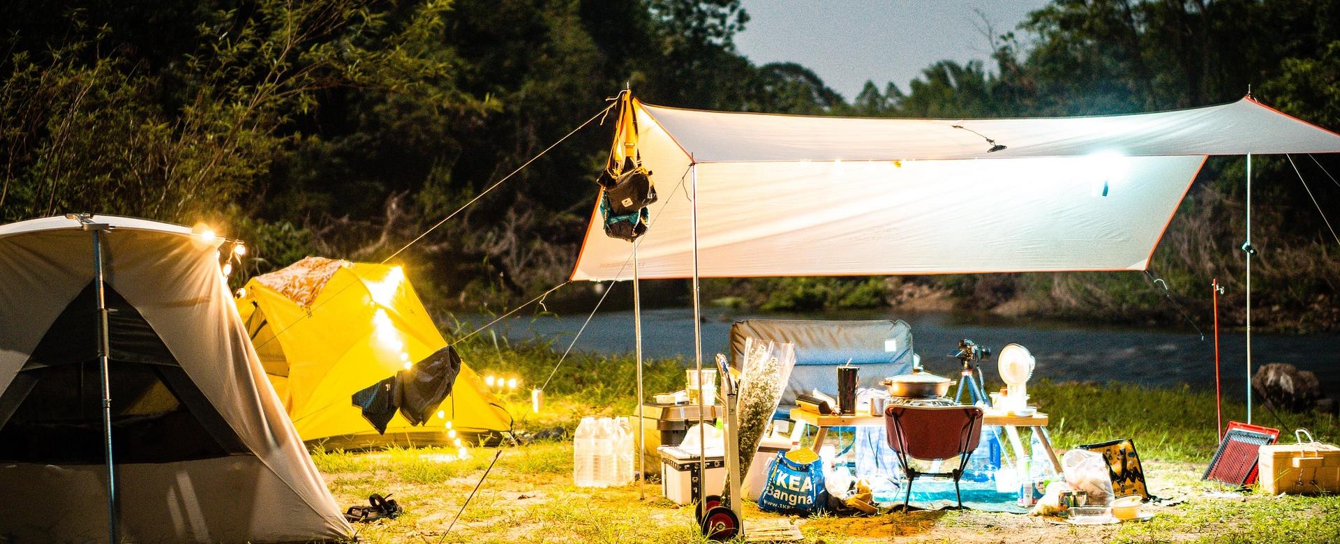 Ausgewählte Campingausrüstungsgeschäfte -Ausgewählte Campingausrüstungsgeschäfte camping 6882479 1920